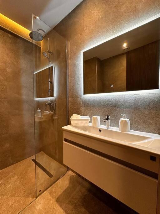 Luxueux S1 Ain Zaghouan